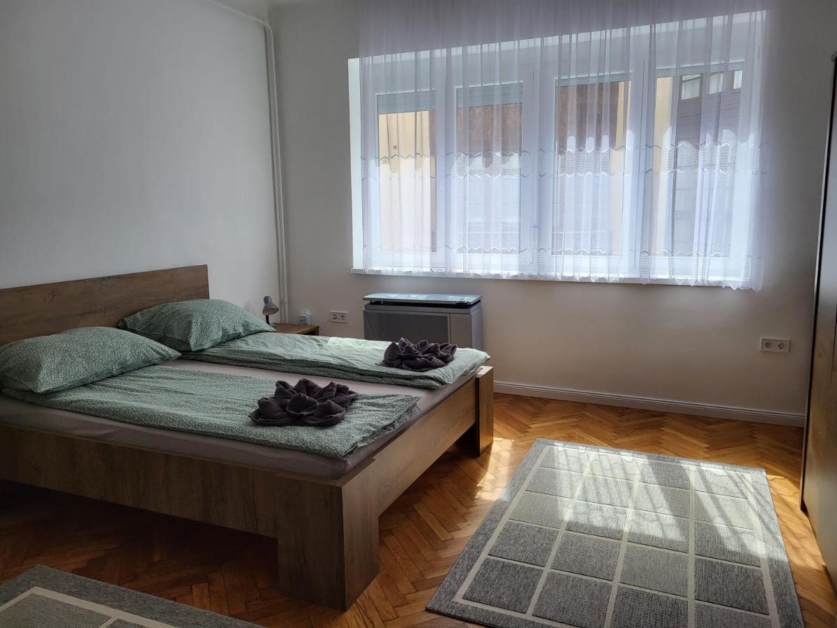 Downtown Studio Apartman Печ Экстерьер фото